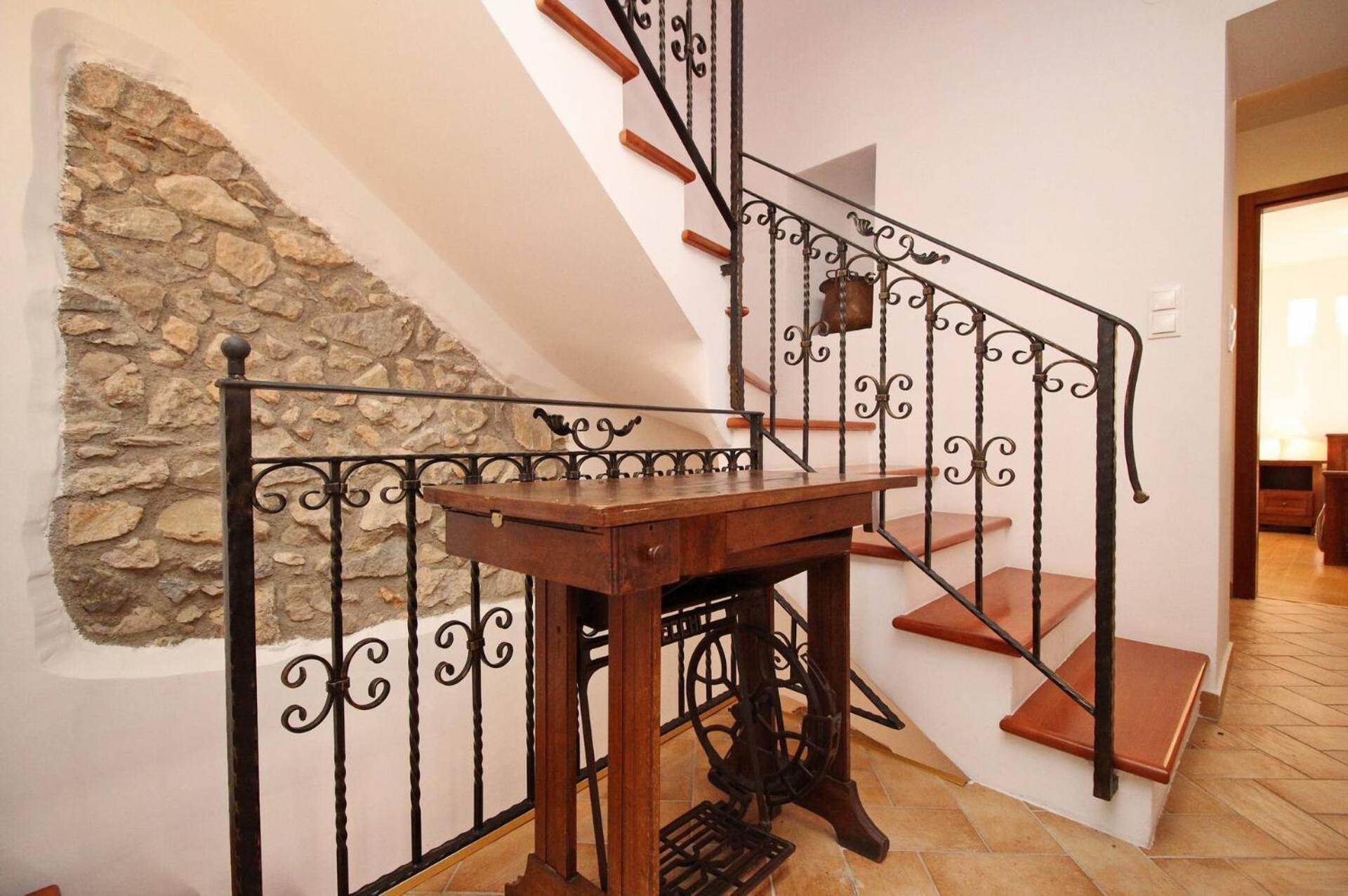 Villa Katarinini Dvori Baska  Luaran gambar